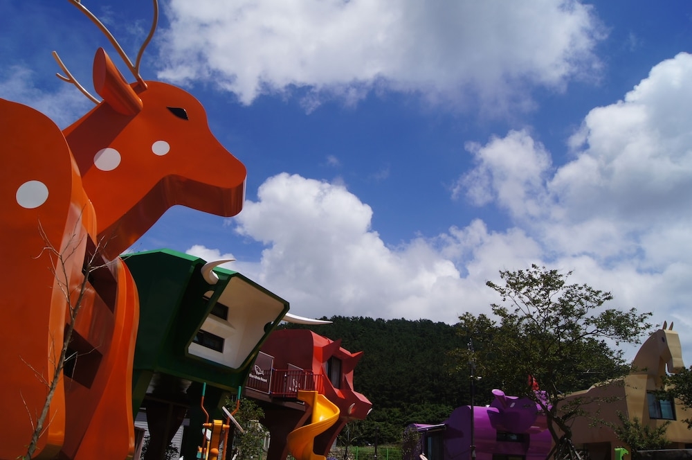 어린이 놀이 공간 - 야외