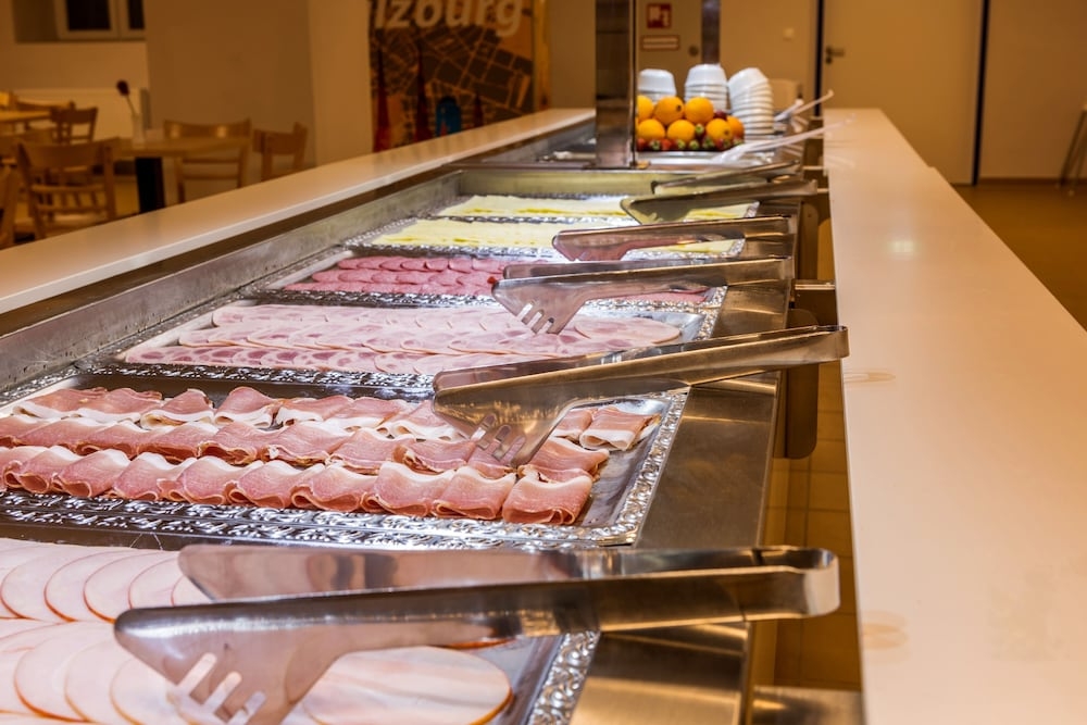 뷔페 아침 식사