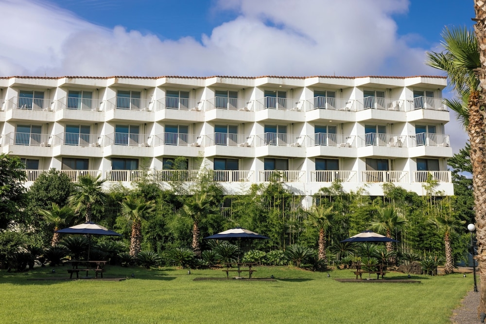 숙박 시설 정면