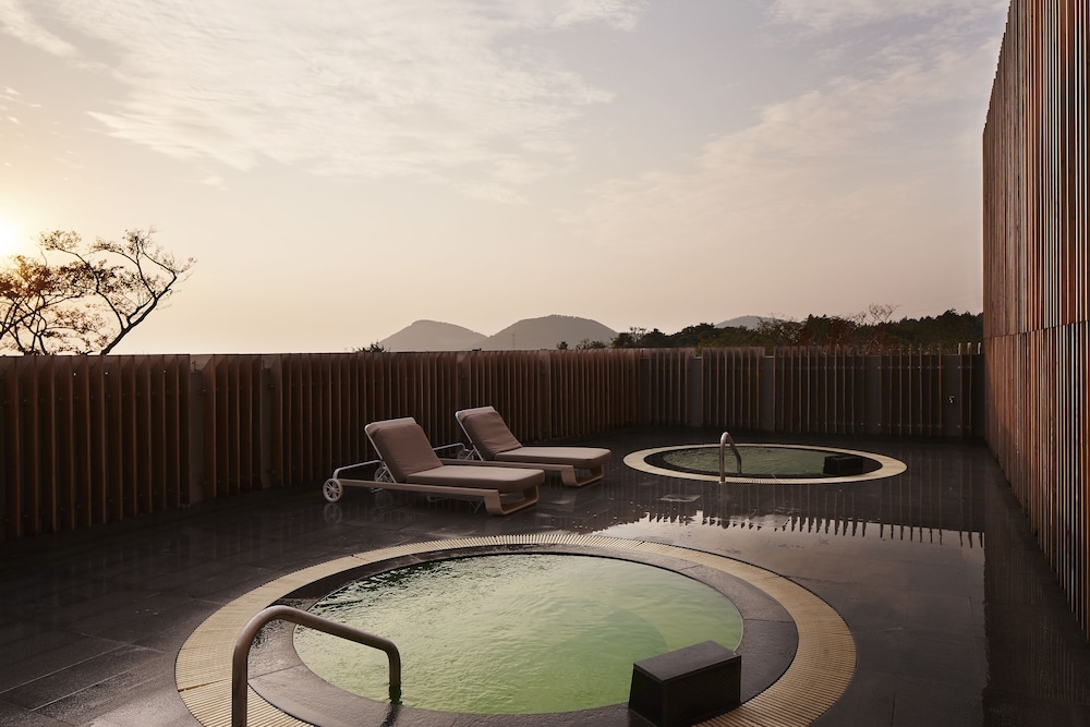 야외 스파 욕조