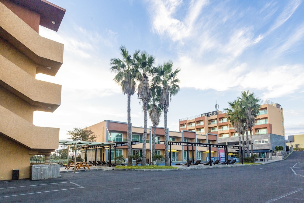 숙박 시설 구내