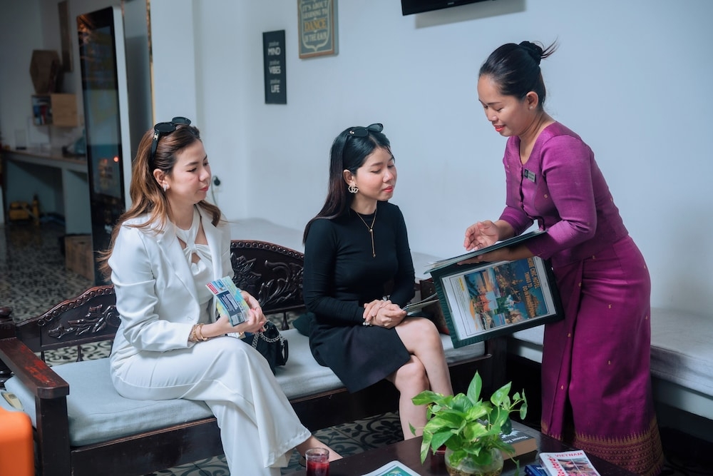 로비 좌석 공간