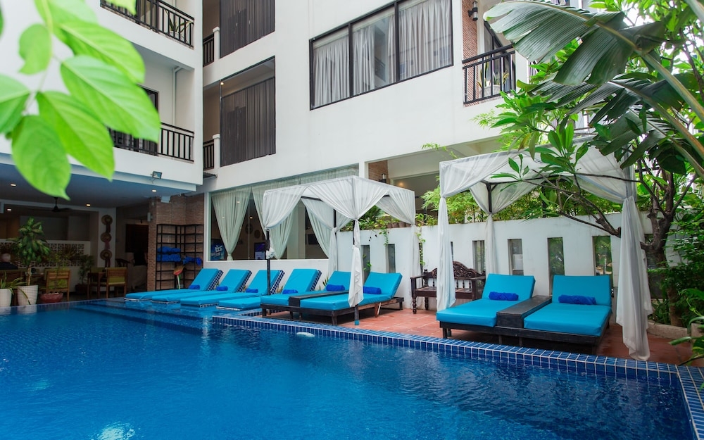 숙박 시설 정면