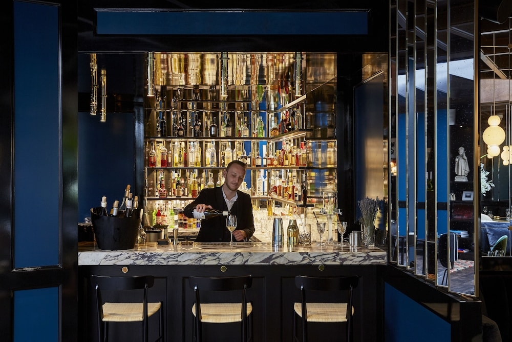 바(숙박 시설 내)