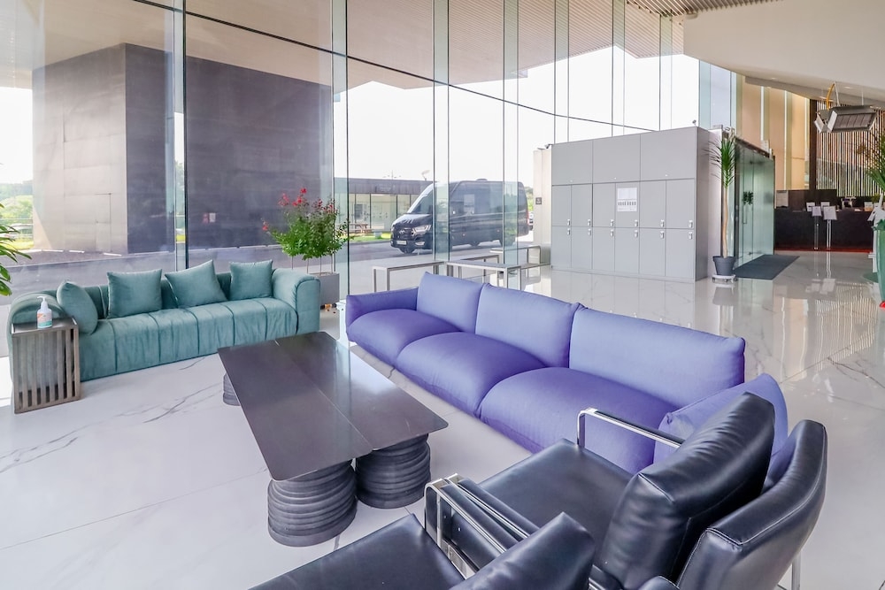 로비 좌석 공간
