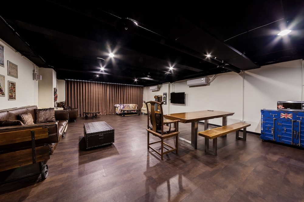 로비 좌석 공간