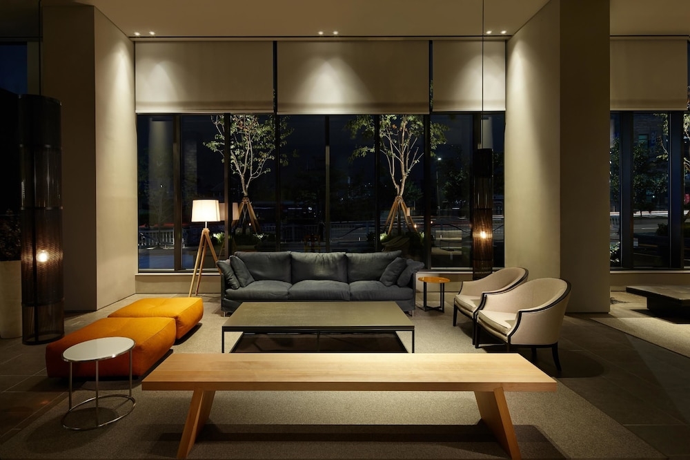 로비 좌석 공간