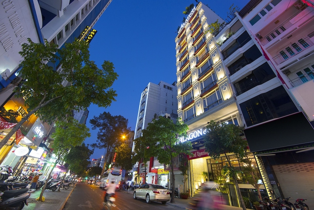 숙박 시설 정면