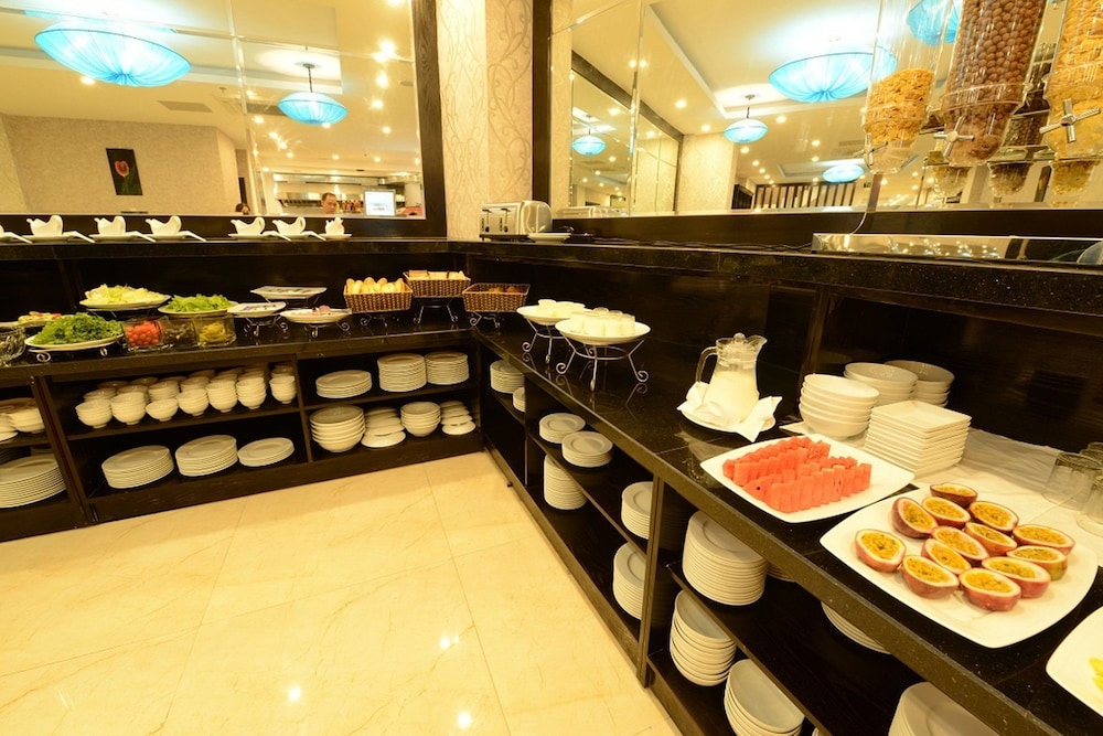 뷔페 아침 식사