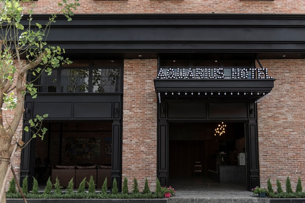 숙박 시설 정면