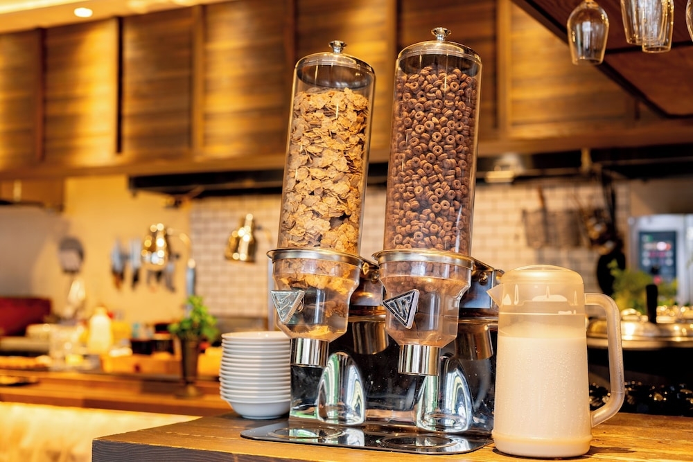 뷔페 아침 식사