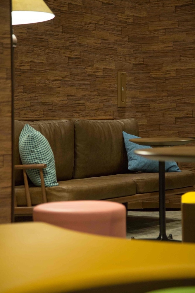 로비 좌석 공간