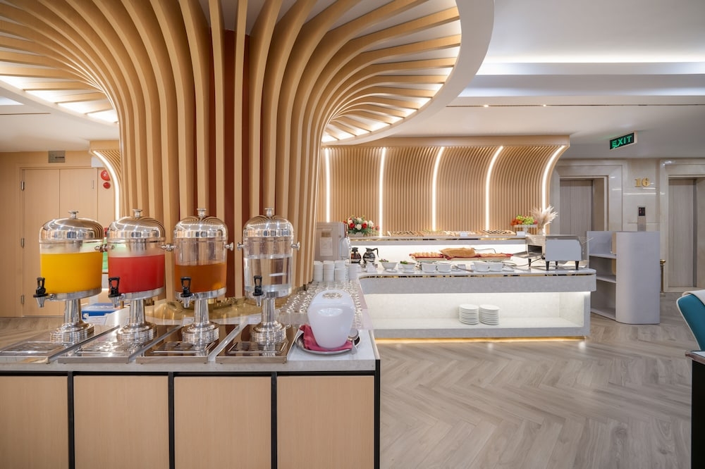 뷔페 아침 식사