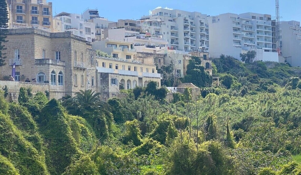 숙박 시설 정면