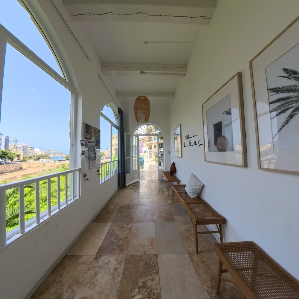 숙박 시설 정면