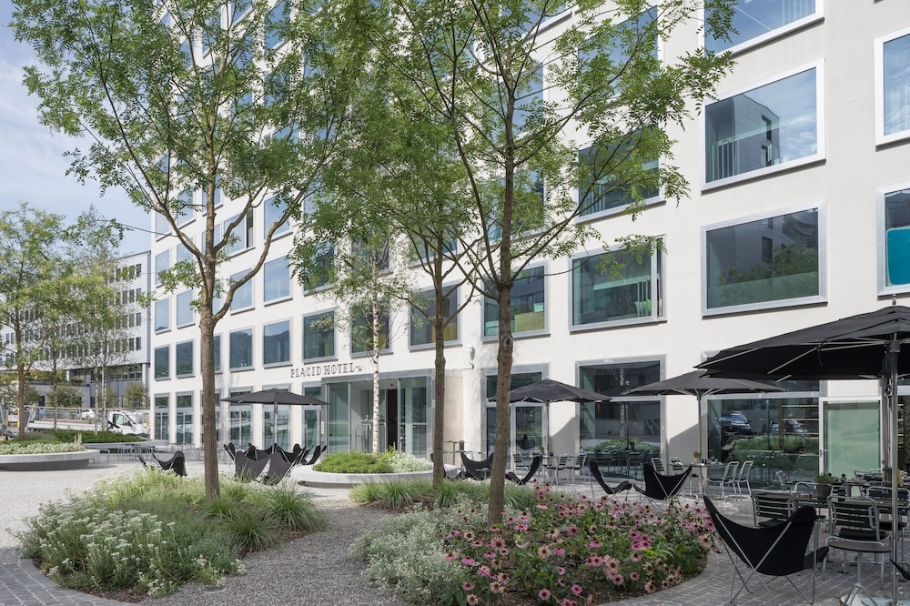 숙박 시설 정면