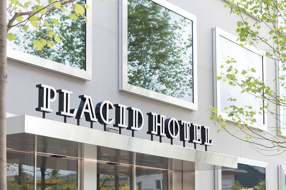 숙박 시설 정면