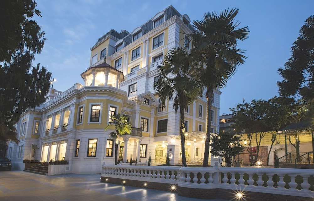 숙박 시설 정면