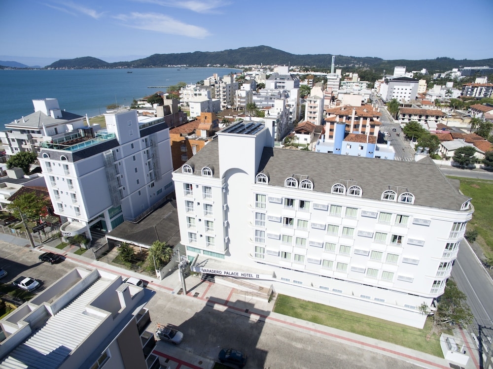 숙박 시설에서 보는 주변 전망