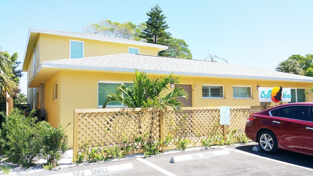 숙박 시설 정면