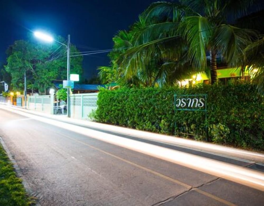 숙박 시설 입구