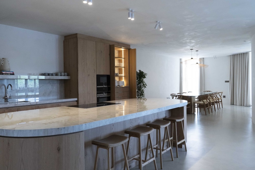 객실 내 식사 공간