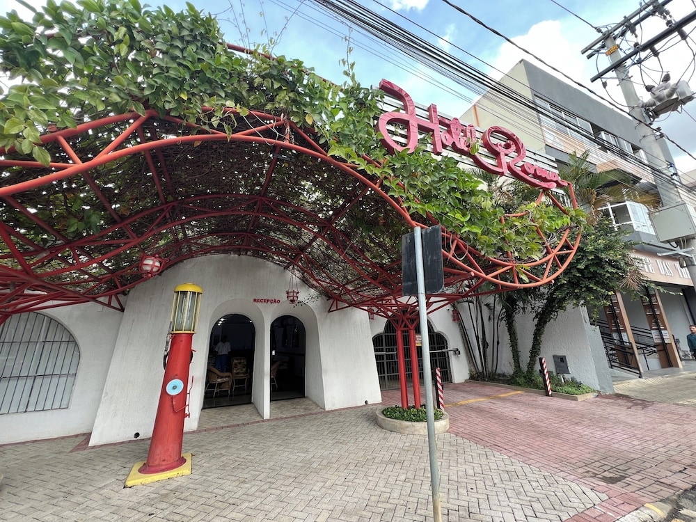 숙박 시설 입구