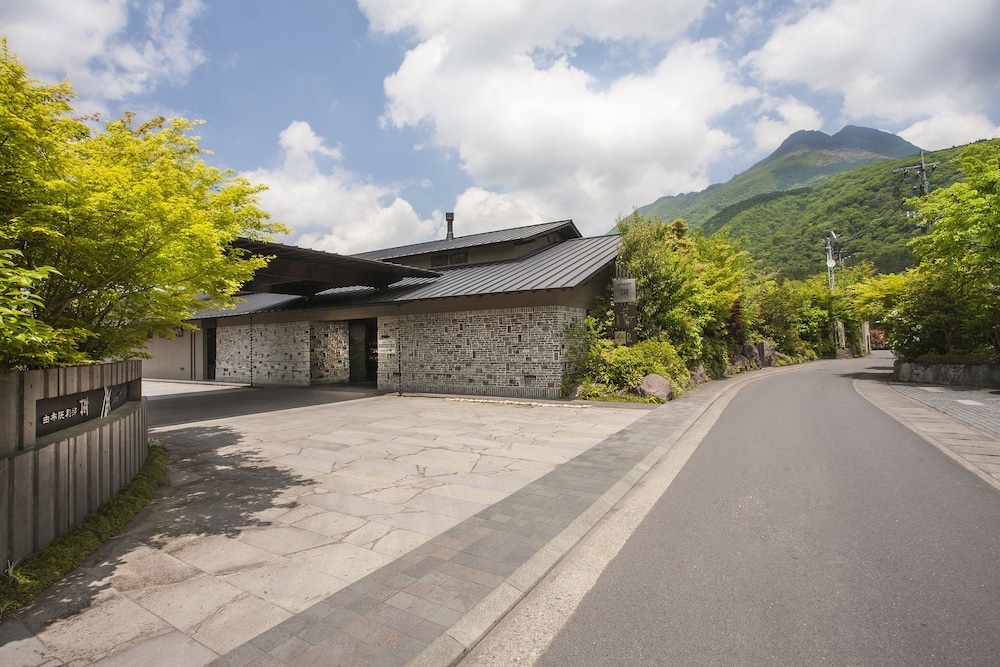 숙박 시설 입구