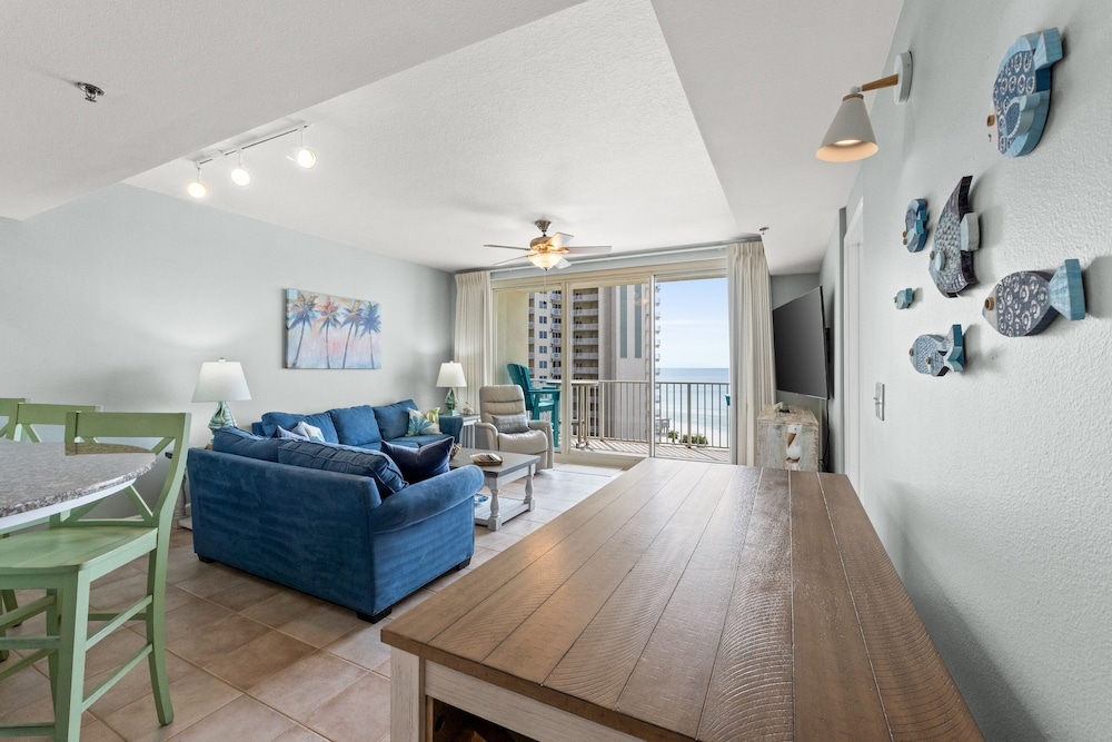 객실 내 식사 공간