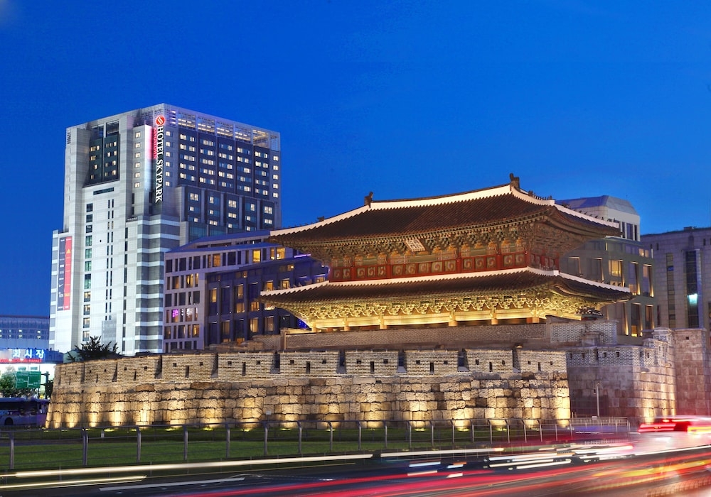 숙박 시설 정면