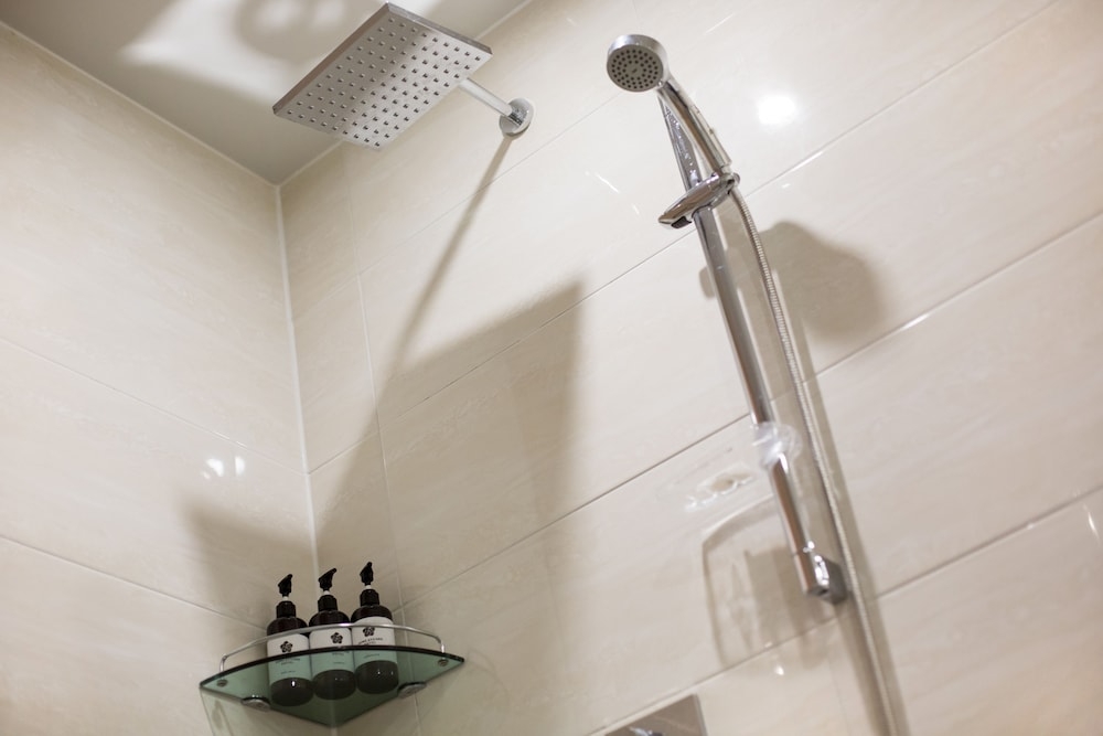 욕실 샤워
