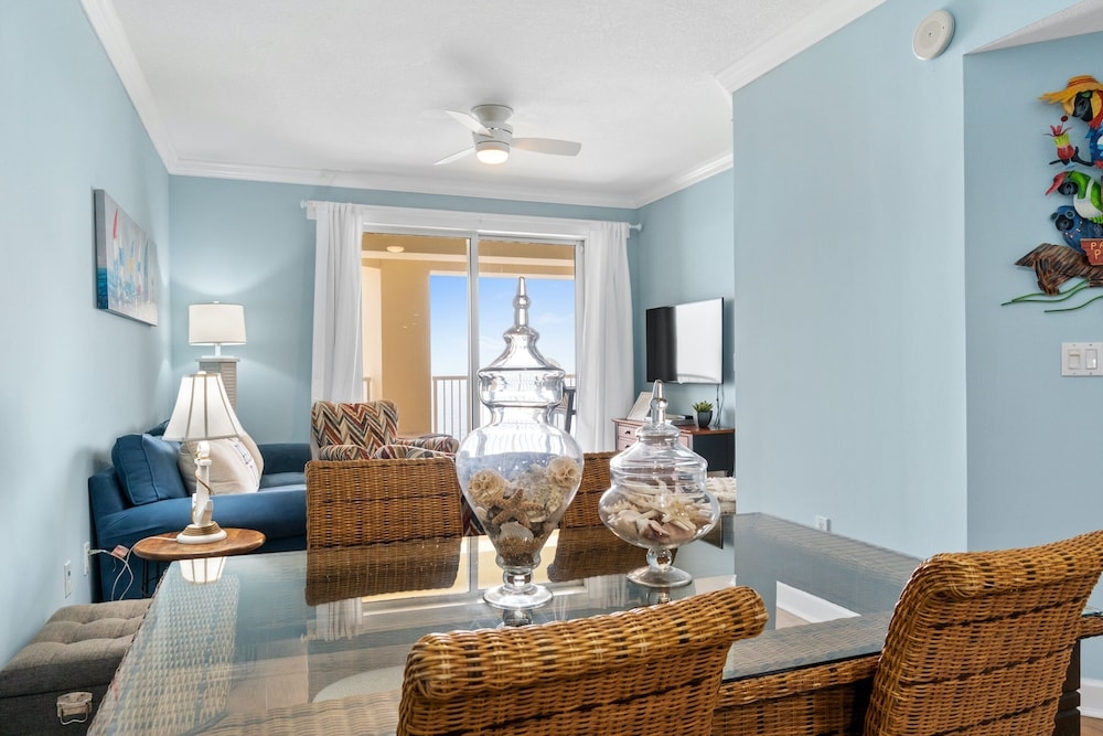 객실 내 식사 공간