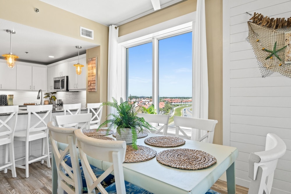 객실 내 식사 공간