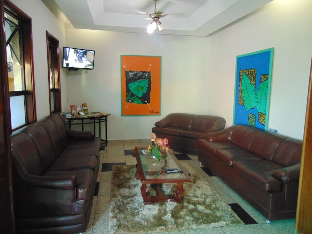 로비 좌석 공간