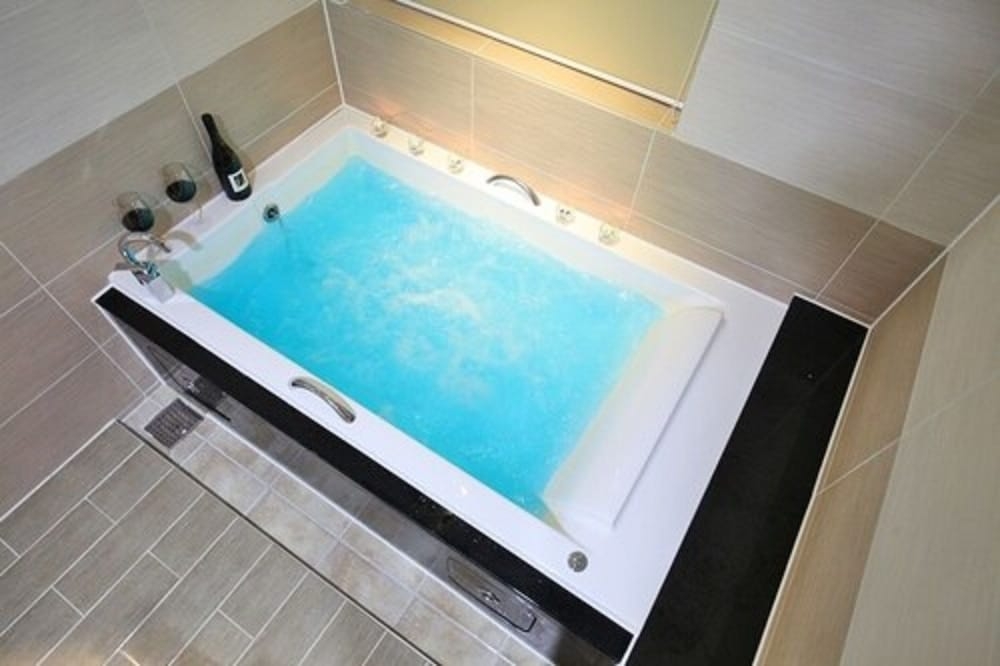 야외 스파 욕조