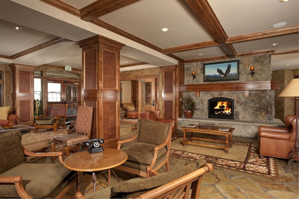 로비 좌석 공간