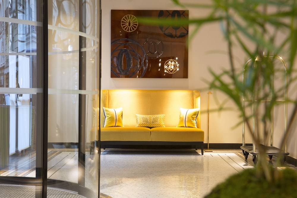 로비 좌석 공간