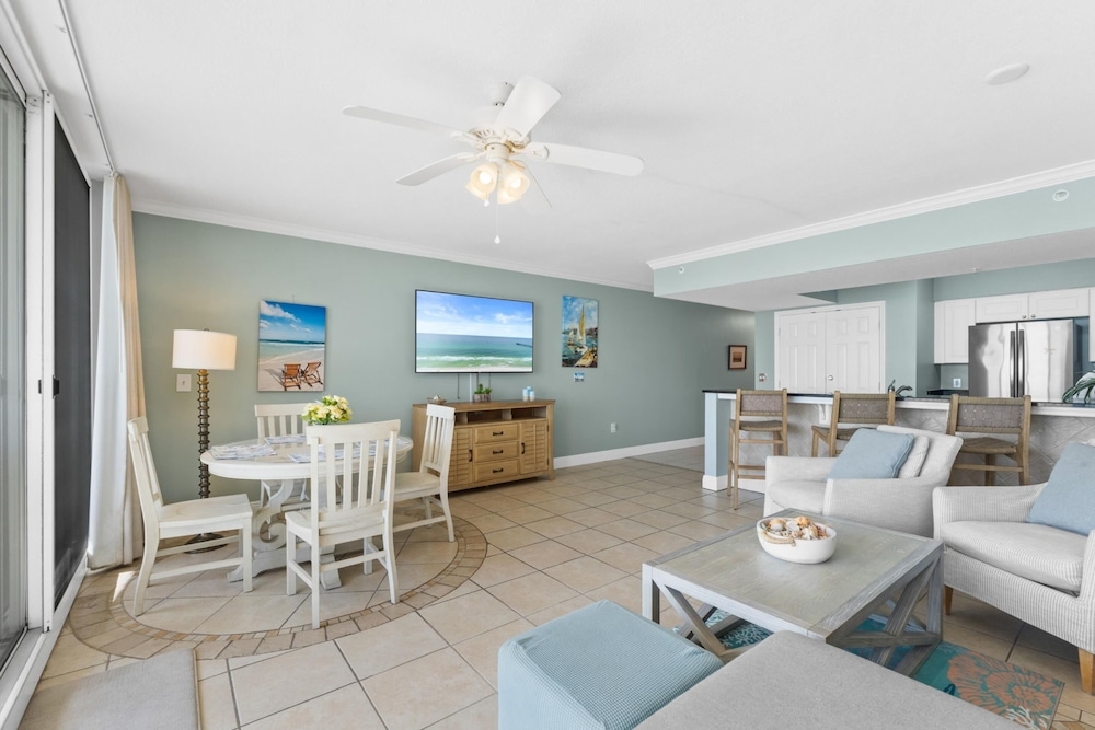 객실 내 식사 공간