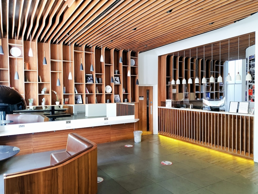 로비 좌석 공간