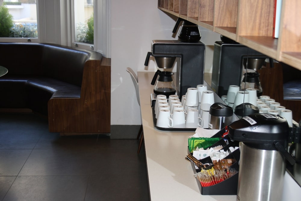 숙박 시설 내 편의 시설/서비스