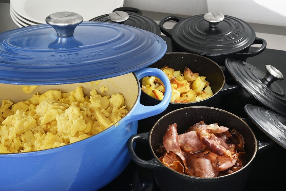 뷔페 아침 식사