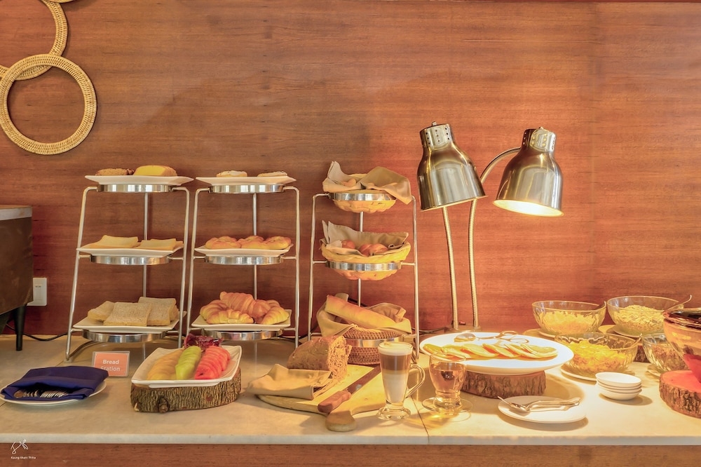 뷔페 아침 식사