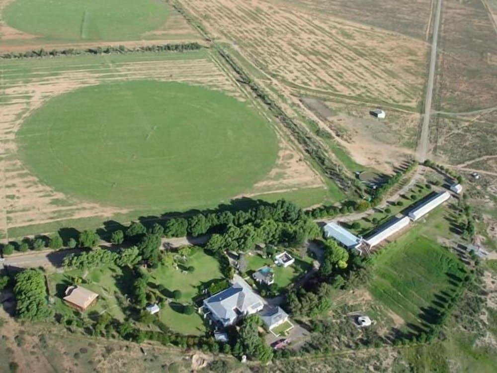 숙박 시설 구내