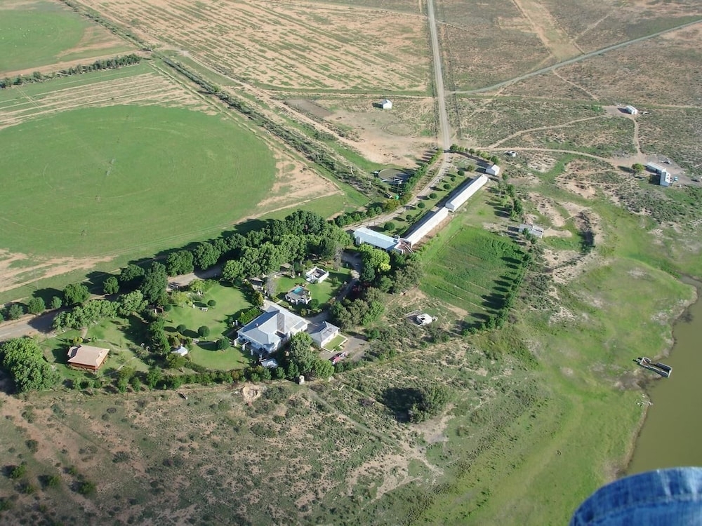 숙박 시설 구내