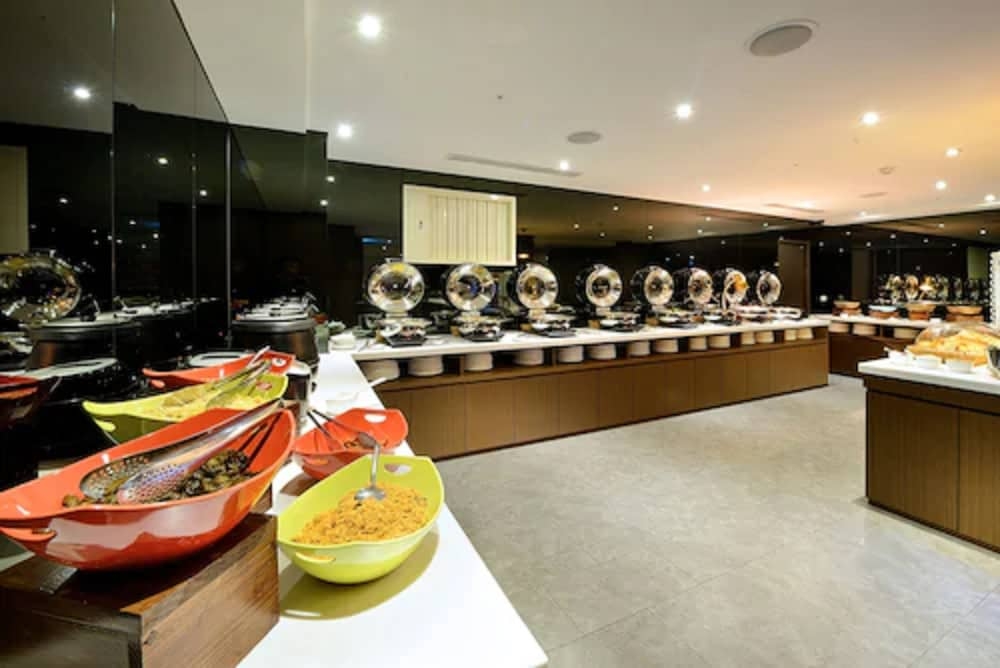 뷔페 아침 식사