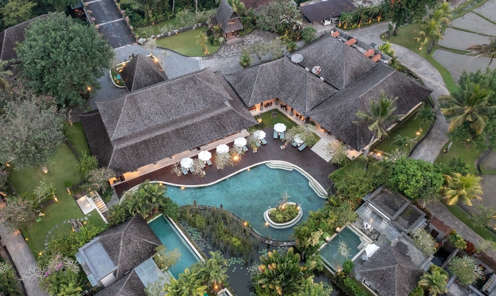 숙박 시설 정면