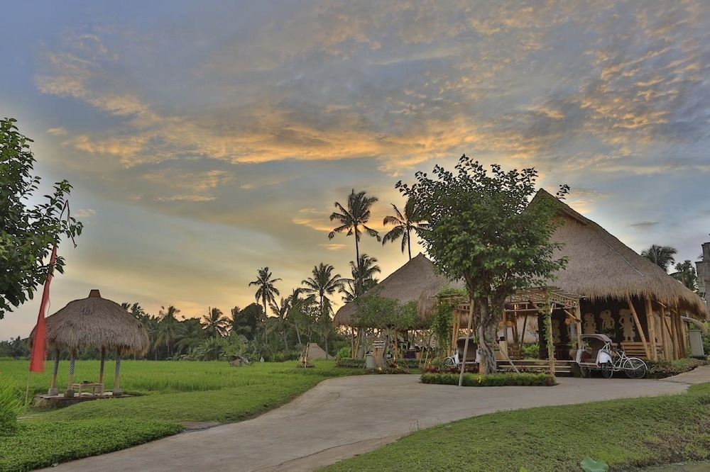 숙박 시설 구내