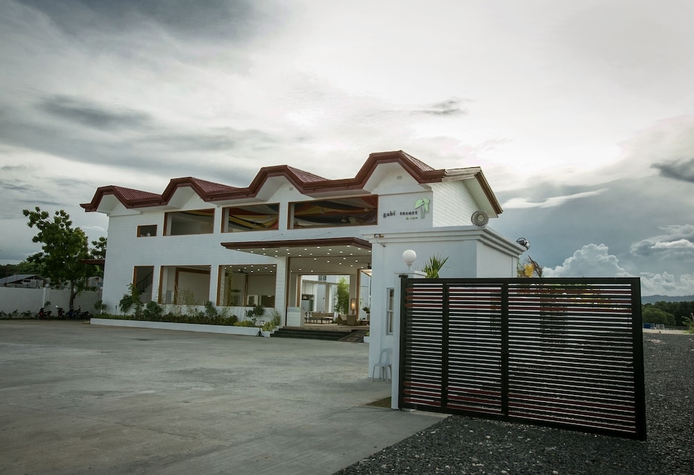 숙박 시설 정면