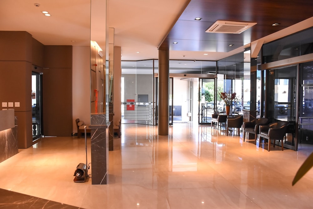 로비 좌석 공간