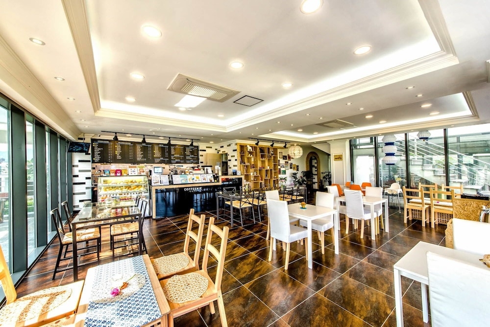 콘시어지 데스크